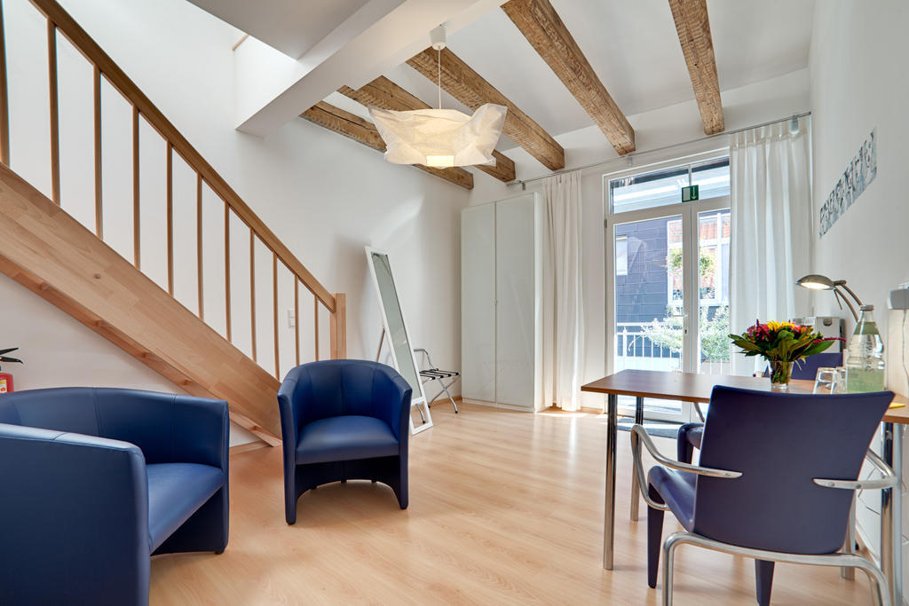 Pensionsieben Das Andere Hotel เลอร์ราค ภายนอก รูปภาพ